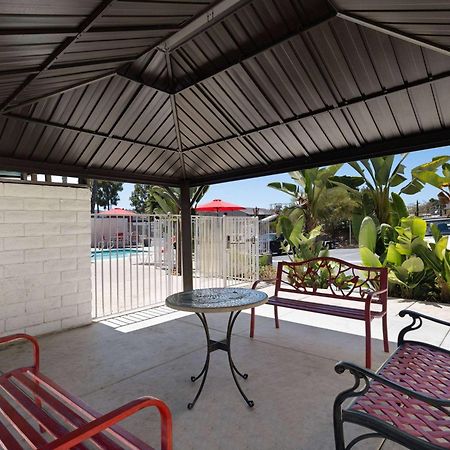 Ramada By Wyndham San Diego Poway Miramar Εξωτερικό φωτογραφία