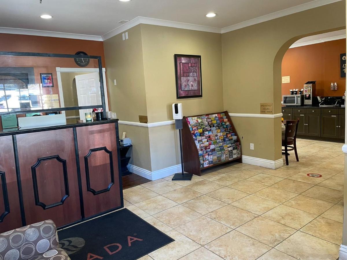 Ramada By Wyndham San Diego Poway Miramar Εξωτερικό φωτογραφία