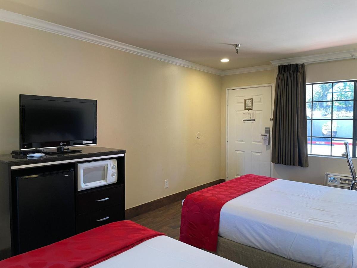 Ramada By Wyndham San Diego Poway Miramar Εξωτερικό φωτογραφία