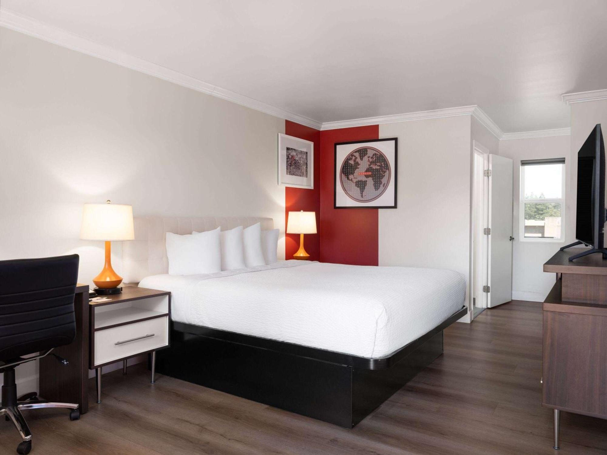 Ramada By Wyndham San Diego Poway Miramar Εξωτερικό φωτογραφία