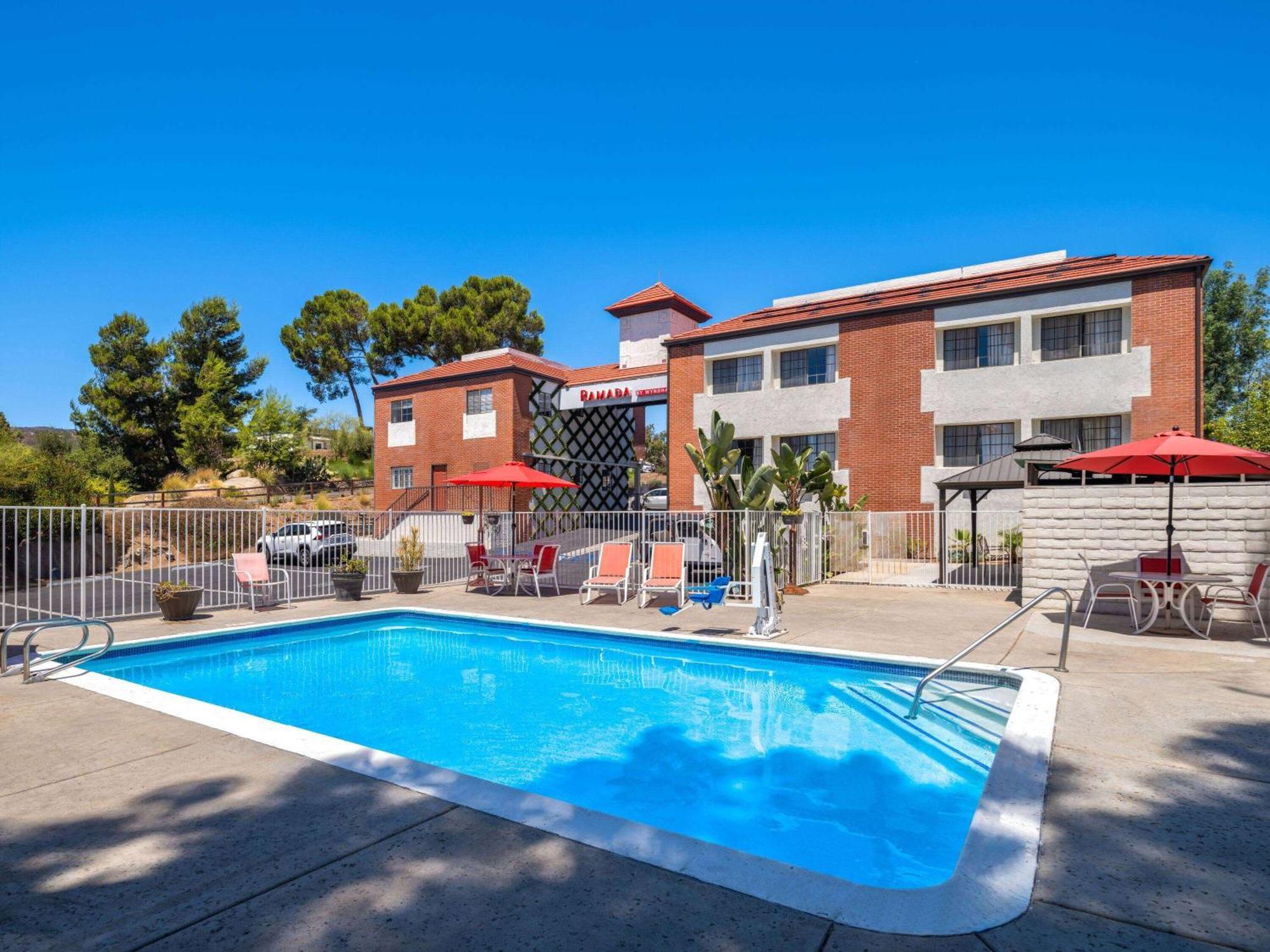 Ramada By Wyndham San Diego Poway Miramar Εξωτερικό φωτογραφία