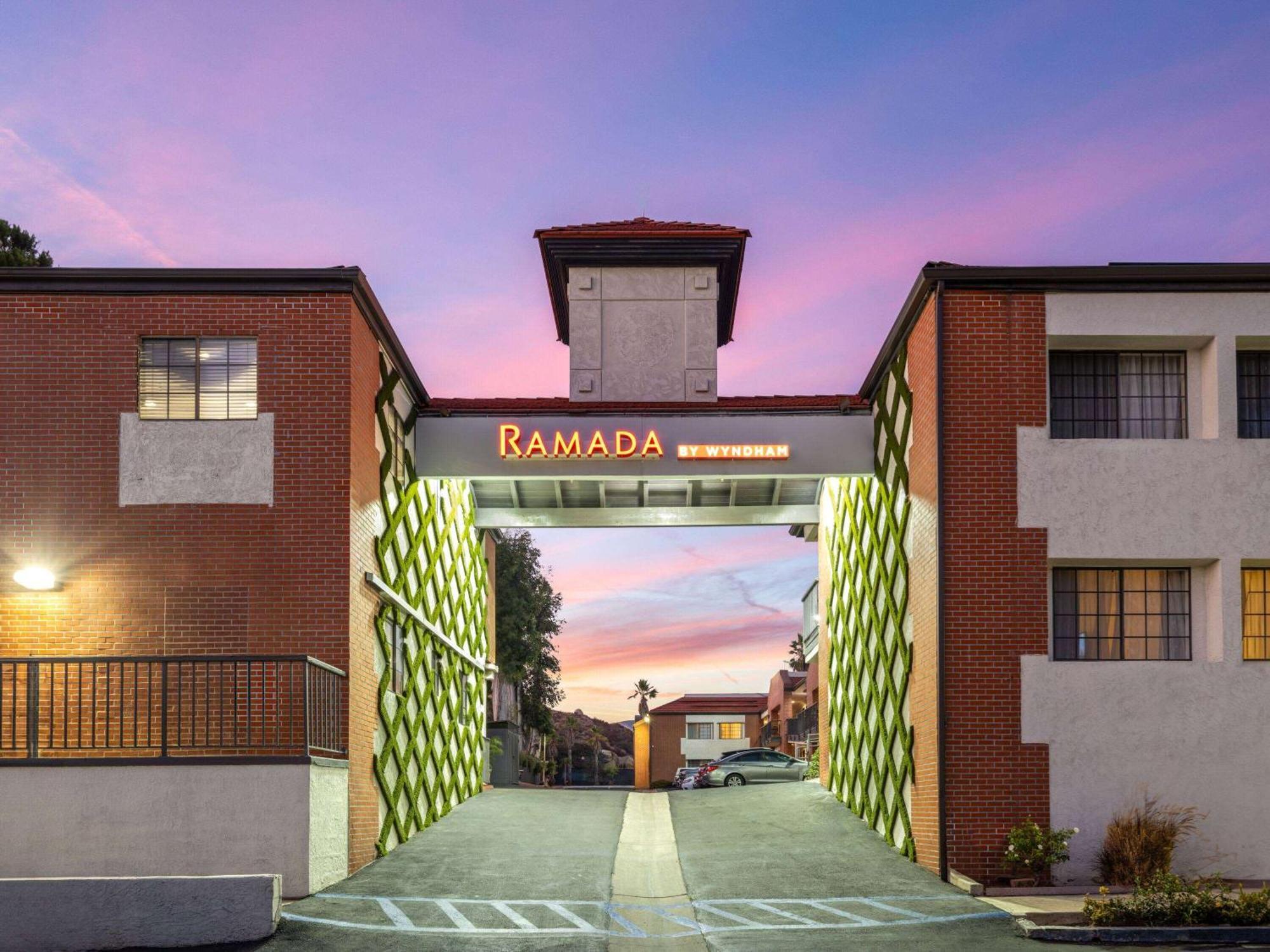 Ramada By Wyndham San Diego Poway Miramar Εξωτερικό φωτογραφία