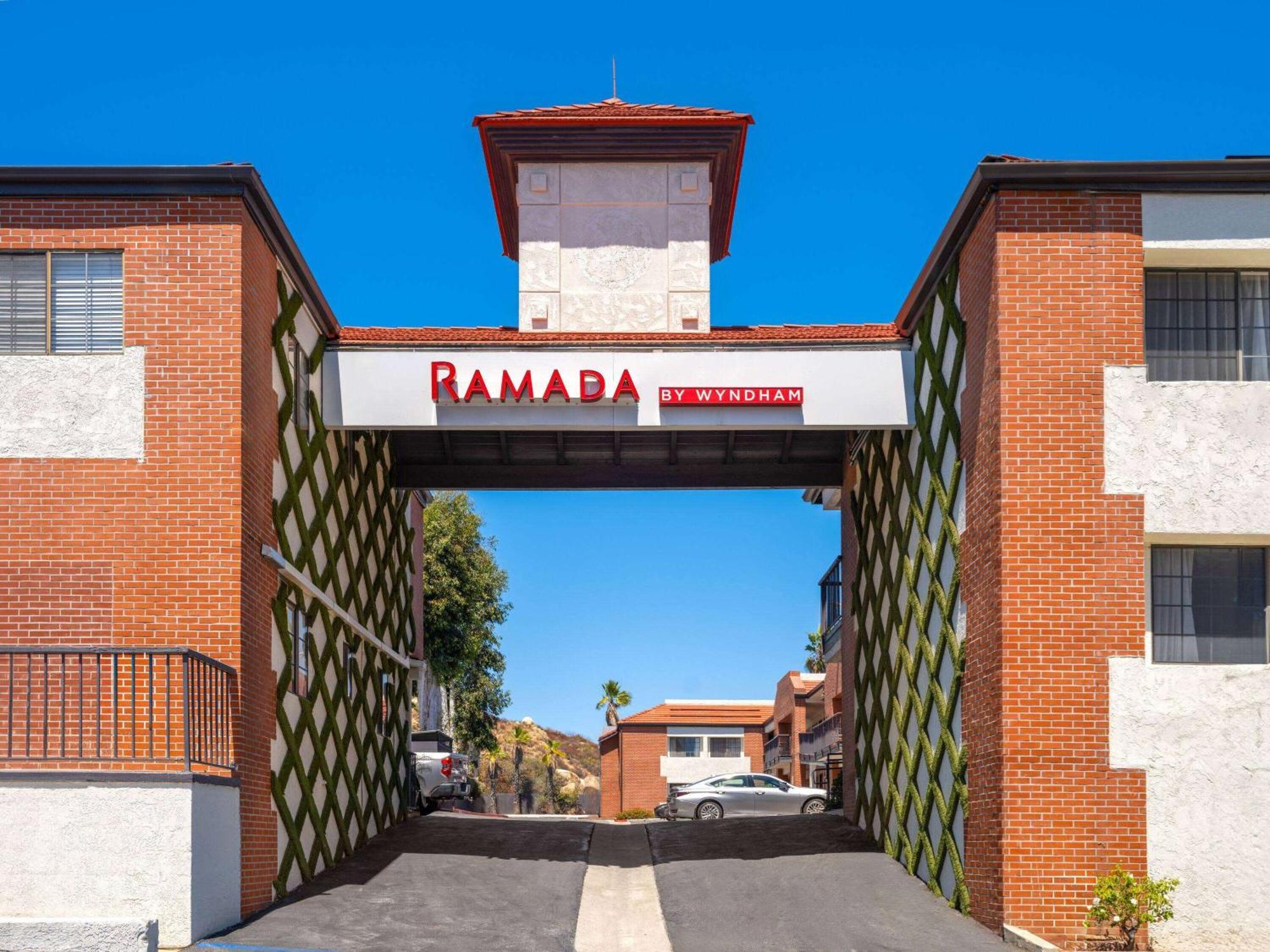 Ramada By Wyndham San Diego Poway Miramar Εξωτερικό φωτογραφία