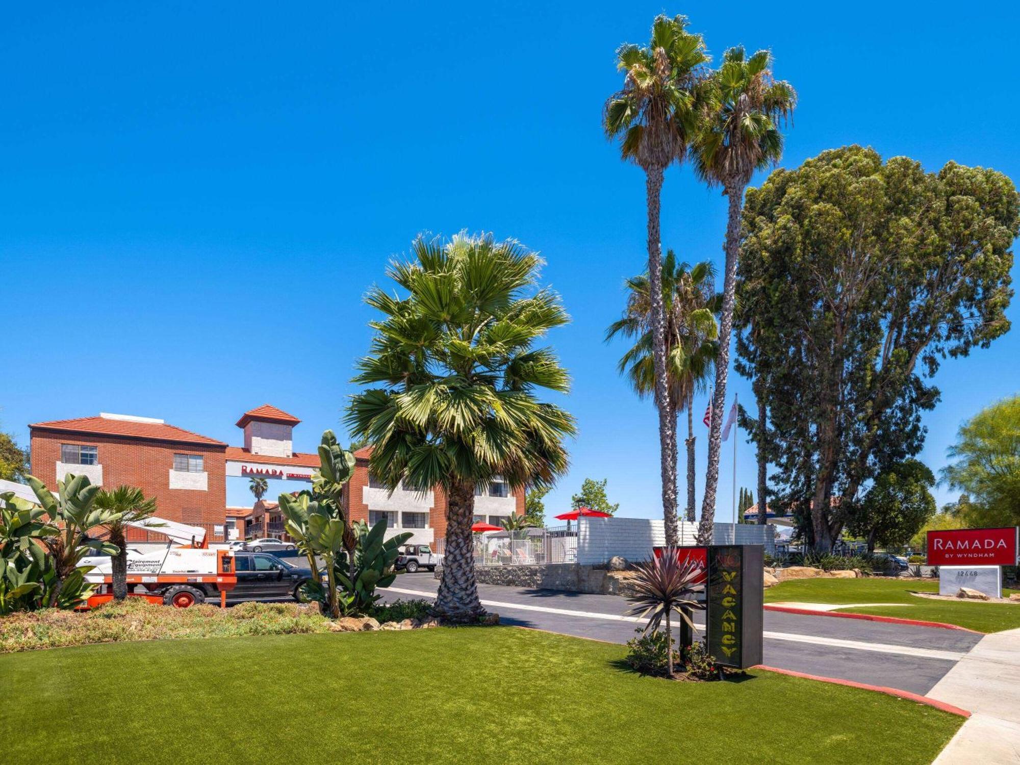 Ramada By Wyndham San Diego Poway Miramar Εξωτερικό φωτογραφία
